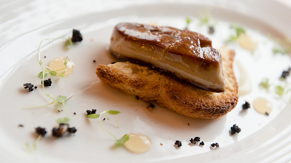 lifestyle food photography for The Eagle and Child, Ramsbottom