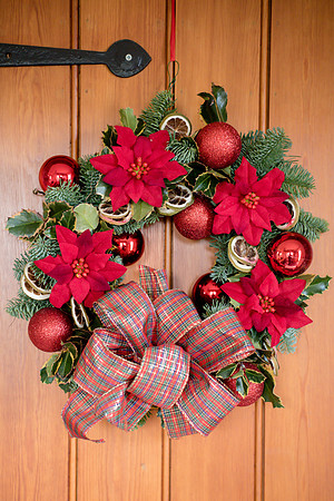 Christmas product photography of floral wreaths for social media and online sales